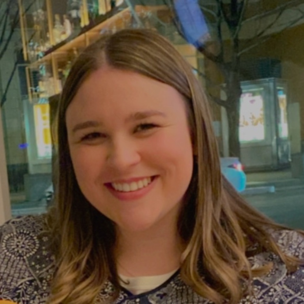 Meet your Posher, Abigail